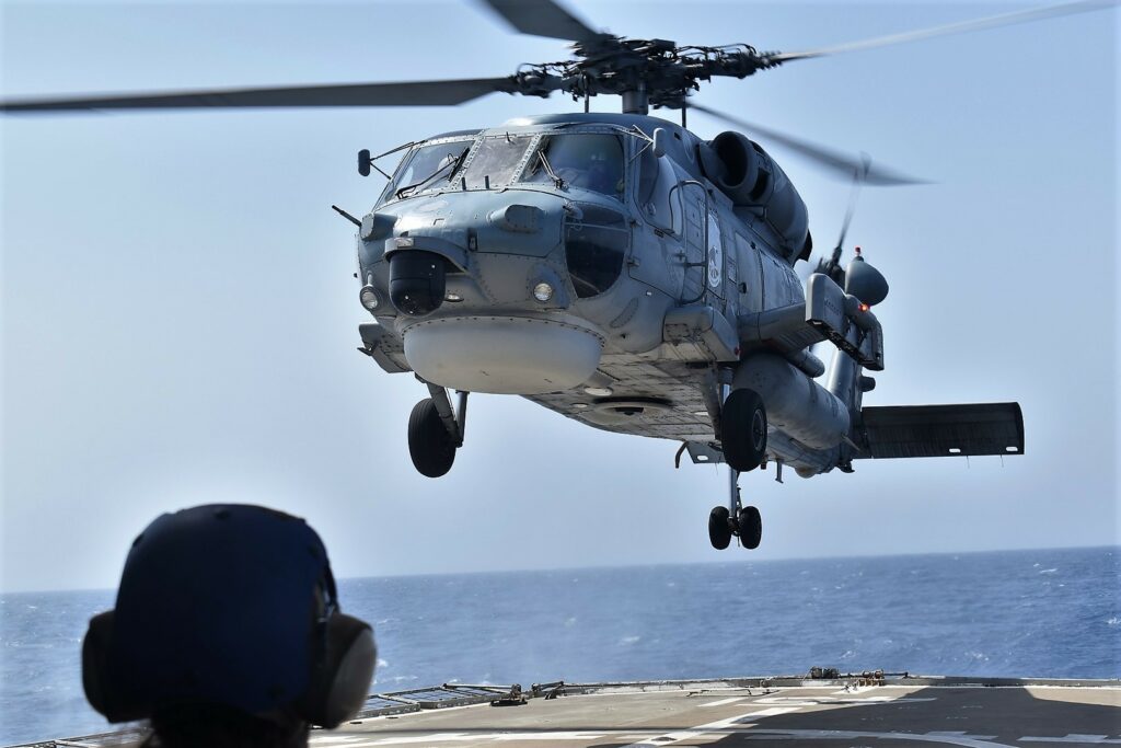  Αίτημα για ακόμη τρία ανθυποβρυχιακά ελικόπτερα MH-60 Romeo.