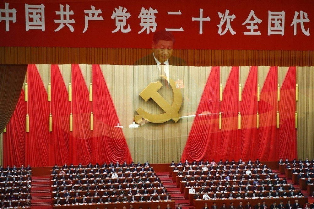  Ο Σι Τζινπίνγκ “ο Πρόεδρος των πάντων”: Συνέδριο στα μέτρα του-Η Κίνα επιστρέφει στην προσωπολατρεία, “στην αρχή του ενός” 