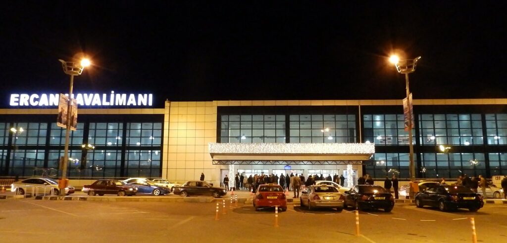  Η Τουρκία χρησιμοποιεί το παράνομο αεροδρόμιο στα κατεχόμενα για διακίνηση παρακρατικών δολοφόνων και άλλες μυστικές επιχειρήσεις.