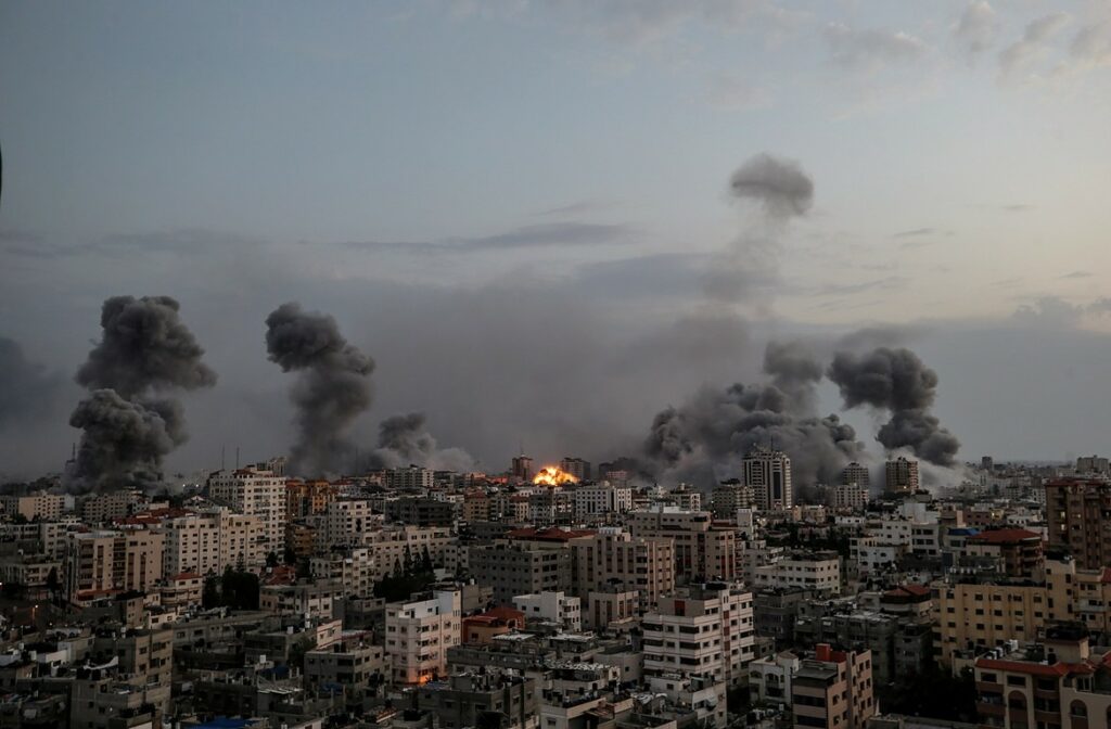 Οι Ισραηλινοί όμηροι περιπλέκουν το σχέδιο για «ισχυρή εκδίκηση» εναντίον της Χαμάς.
