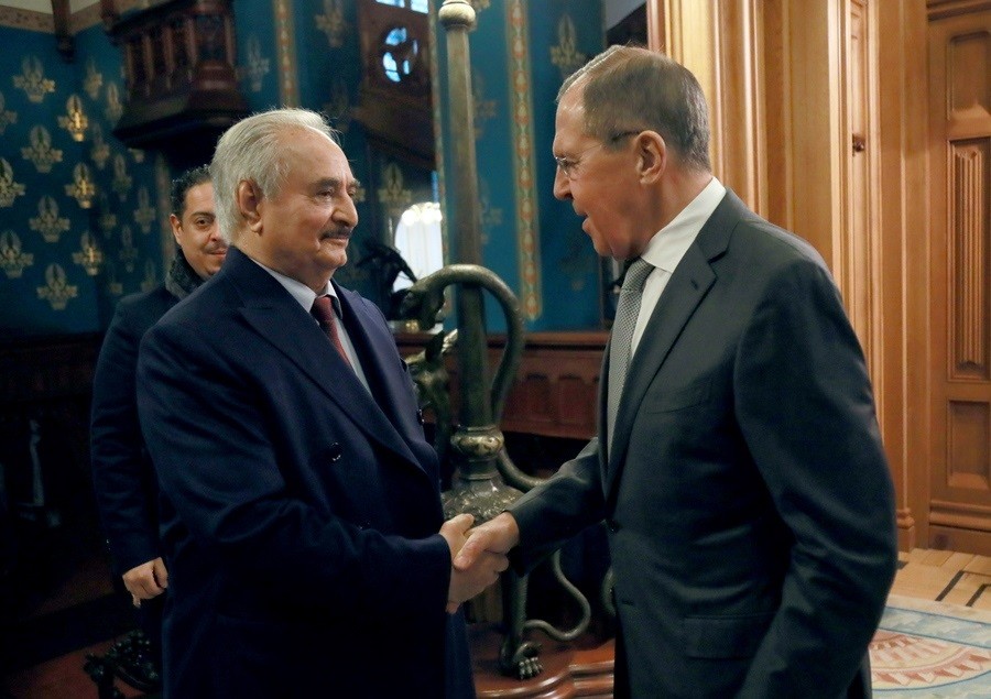  Bloomberg: Στρατιωτική συμφωνία Πούτιν – Χαφτάρ για ρωσική παρουσία στη Λιβύη .