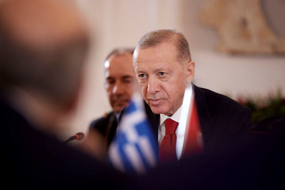  Περίεργες δηλώσεις του εκπροσώπου του Ερντογάν: Μιλά για «θεσμοθέτηση» διμερών μηχανισμών στα ΜΜΕ Ελλάδας και Τουρκίας.